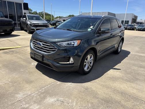 Sea Green 2019 Ford Edge SEL