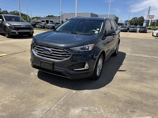 Sea Green 2019 Ford Edge SEL