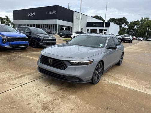 Urban Gray Pearl 2024 Honda Accord Hybrid Sport