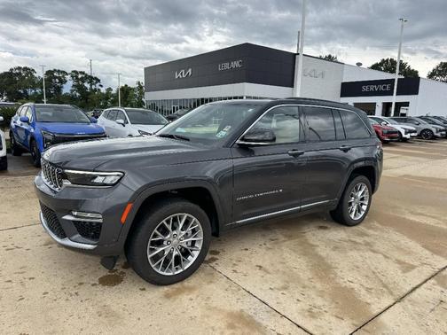 Metallic 2025 Jeep Grand Cherokee Summit