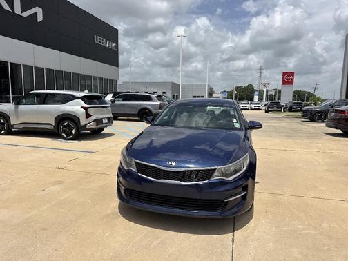 Horizon Blue 2017 Kia Optima LX