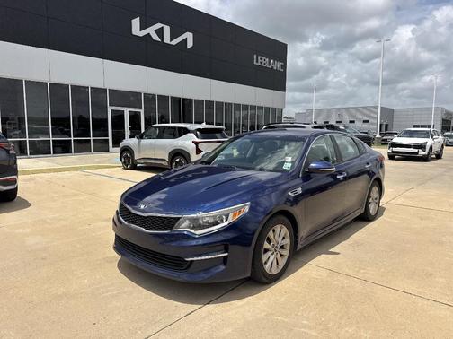 Horizon Blue 2017 Kia Optima LX