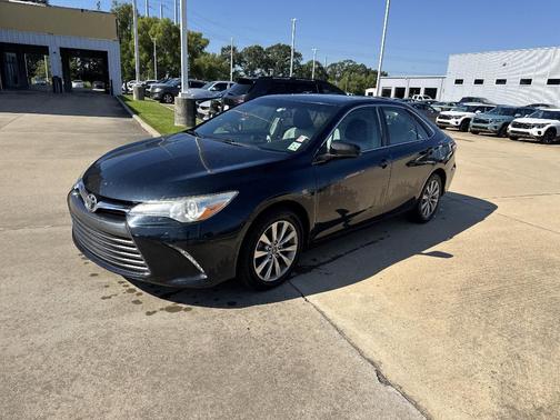 2017 Toyota Camry XLE