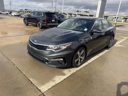 2019 Kia Optima S