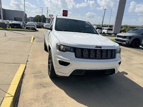 2018 Jeep Grand Cherokee Altitude