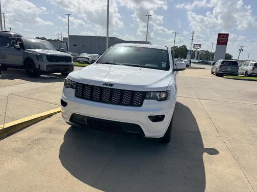 2018 Jeep Grand Cherokee Altitude