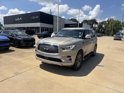 Champagne Quartz 2018 INFINITI QX80 Base
