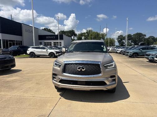 Champagne Quartz 2018 INFINITI QX80 Base