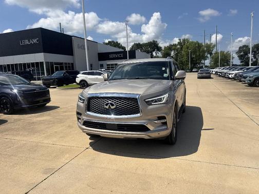 Champagne Quartz 2018 INFINITI QX80 Base