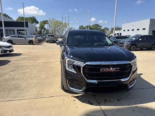 Ebony Twilight Metallic 2024 GMC Terrain SLE