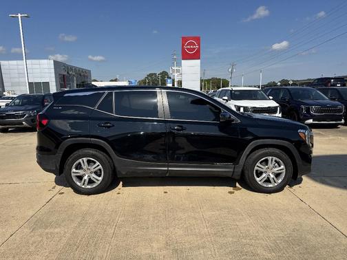 Ebony Twilight Metallic 2024 GMC Terrain SLE