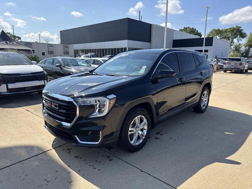 Ebony Twilight Metallic 2024 GMC Terrain SLE