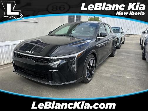 Aurora Black Pearl 2026 Kia K4 GT-LINE