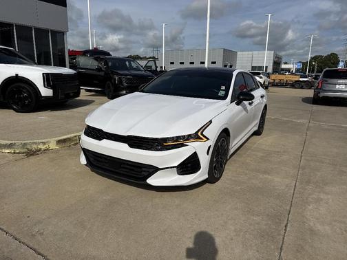 Glacial White Pearl 2024 Kia K5 GT-Line