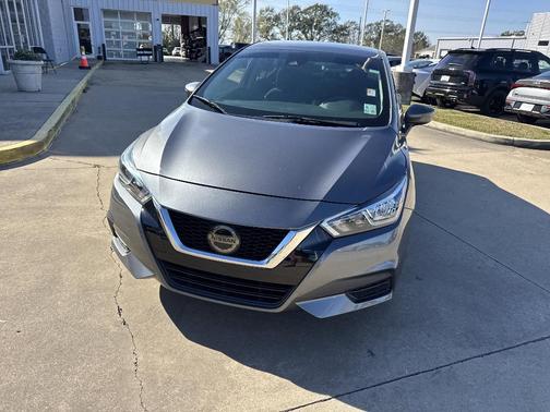 2021 Nissan Versa 1.6 SV