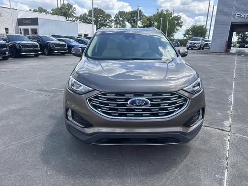 Stone Gray Metallic 2019 Ford Edge SEL