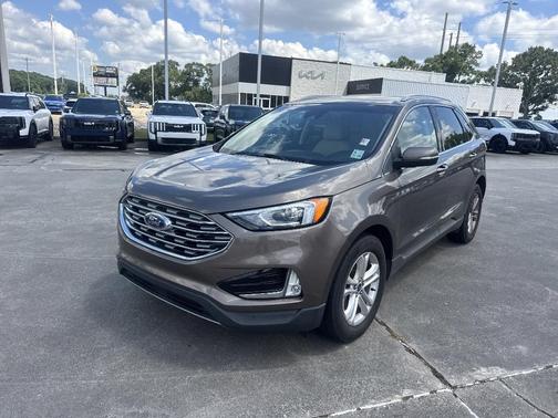 Stone Gray Metallic 2019 Ford Edge SEL