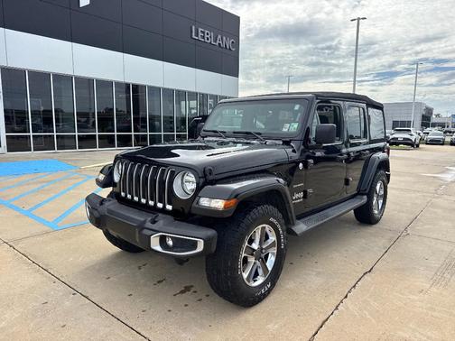 Black Clearcoat 2021 Jeep Wrangler Unlimited Sahara