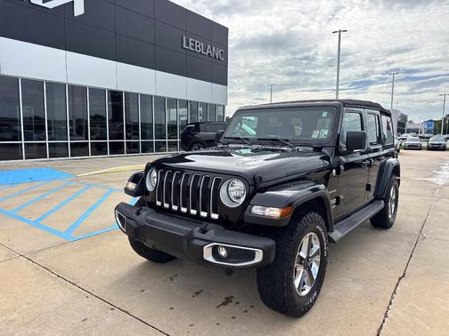 Black Clearcoat 2021 Jeep Wrangler Unlimited Sahara