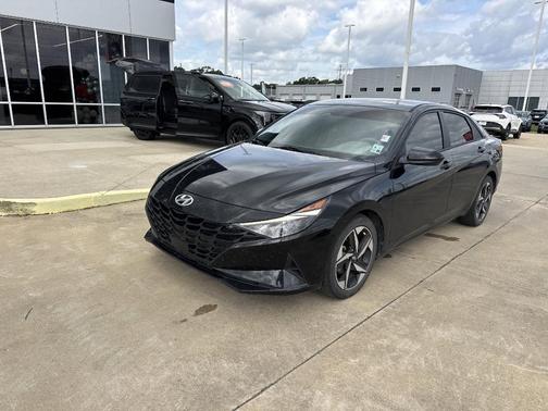 Phantom Black 2023 Hyundai ELANTRA SEL
