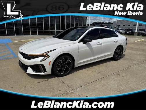 Snow White Pearl 2025 Kia K5 GT-Line