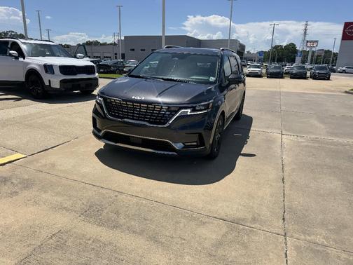 2024 Kia Carnival SX