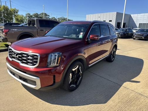 2023 Kia Telluride S