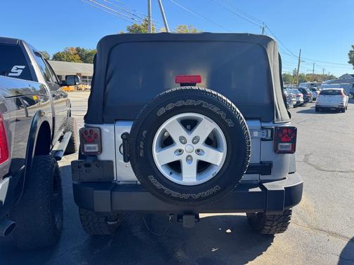 Gray 2015 Jeep Wrangler Sport