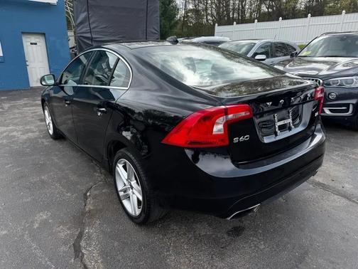 Black 2015 Volvo S60 T5 Premier Plus