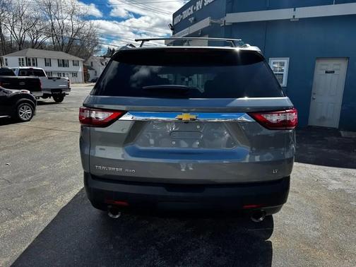 Gray 2019 Chevrolet Traverse LT Cloth