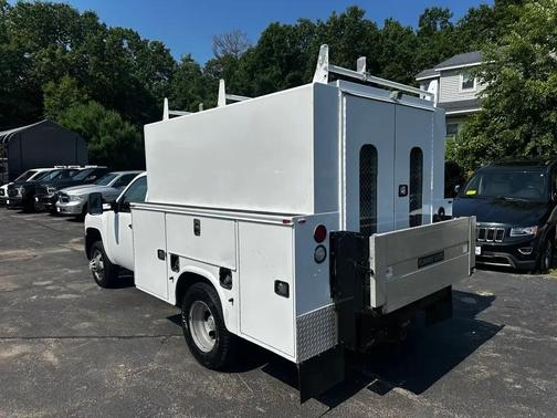 White 2009 Chevrolet Silverado 3500 H/D