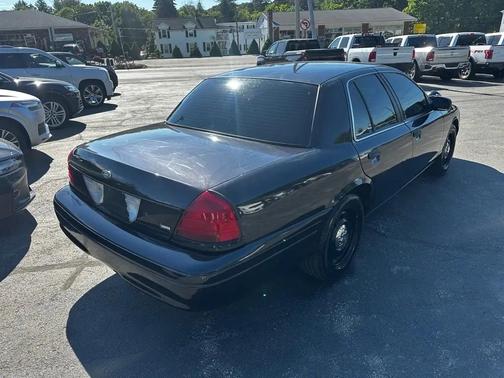 Black Clearcoat 2009 Ford Crown Victoria Base