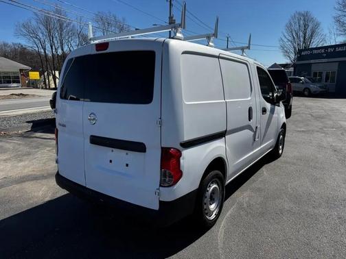 White 2017 Nissan NV200 S