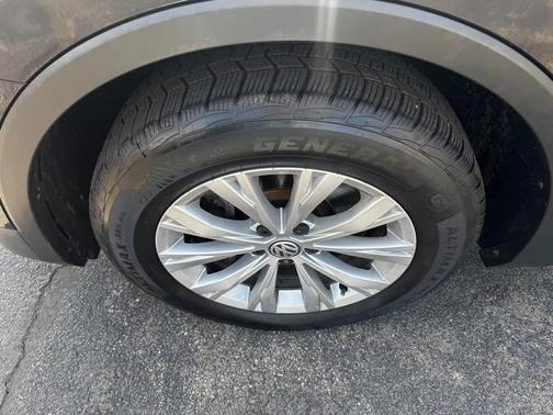 2019 Volkswagen Tiguan 2.0T SE 4MOTION