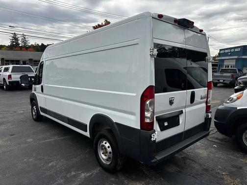 Bright White Clearcoat 2018 RAM ProMaster 2500 High Roof