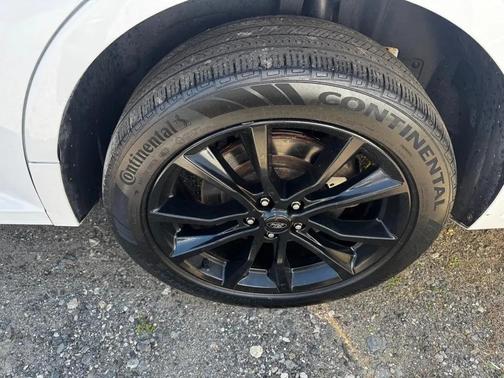 White 2018 Ford Flex SEL