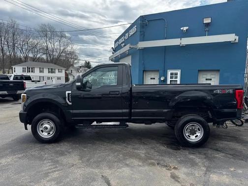 Black 2019 Ford F-250 XL