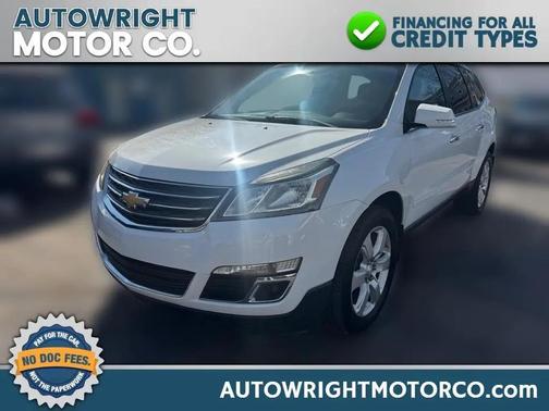 White 2017 Chevrolet Traverse 1LT