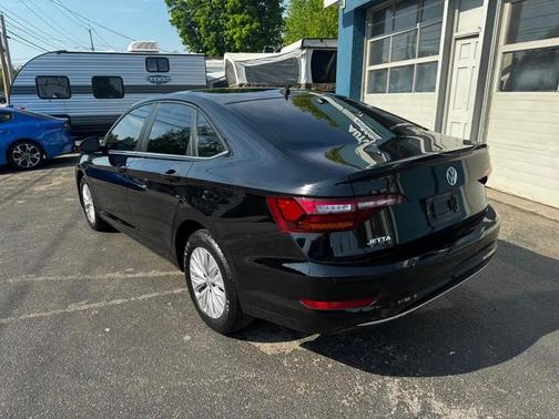 Black 2019 Volkswagen Jetta 1.4T S