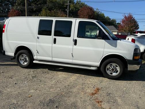 2024 GMC Savana 2500 Work Van