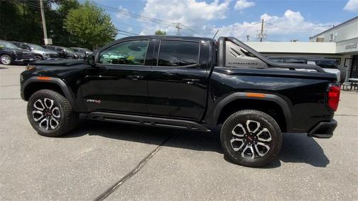 2025 GMC Canyon AT4
