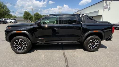 2025 GMC Canyon AT4