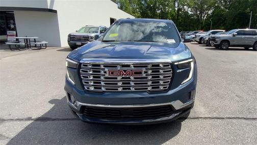 2025 GMC Acadia Denali