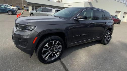 2022 Jeep Grand Cherokee Overland