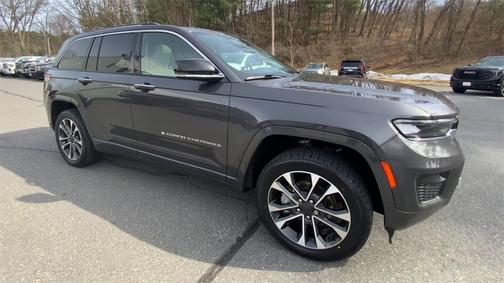 2022 Jeep Grand Cherokee Overland