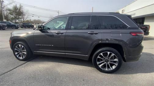 2022 Jeep Grand Cherokee Overland