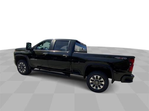 2022 Chevrolet Silverado 2500 Custom
