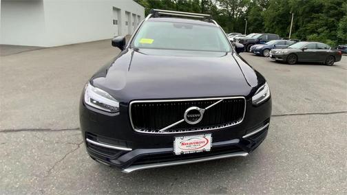 2016 Volvo XC90 T6 Momentum