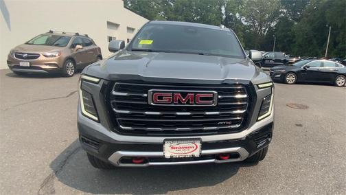2025 GMC Yukon AT4