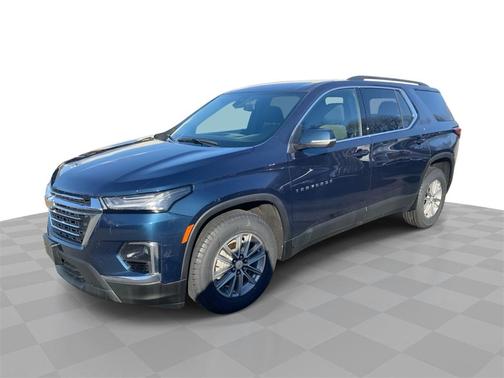 2022 Chevrolet Traverse LT Cloth
